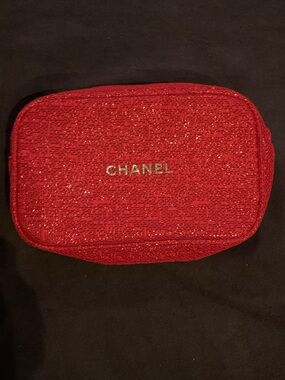 CHANEL Red Sparkle Tweed Card & Key Pouch